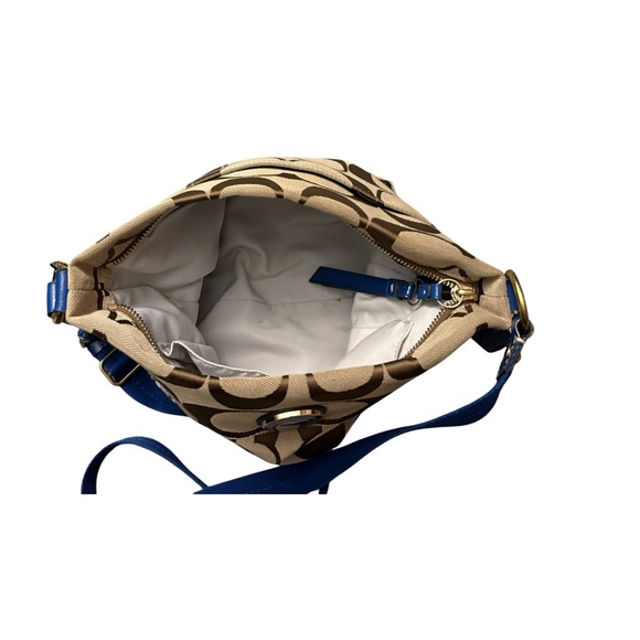 Coach - Picture 4 of 5